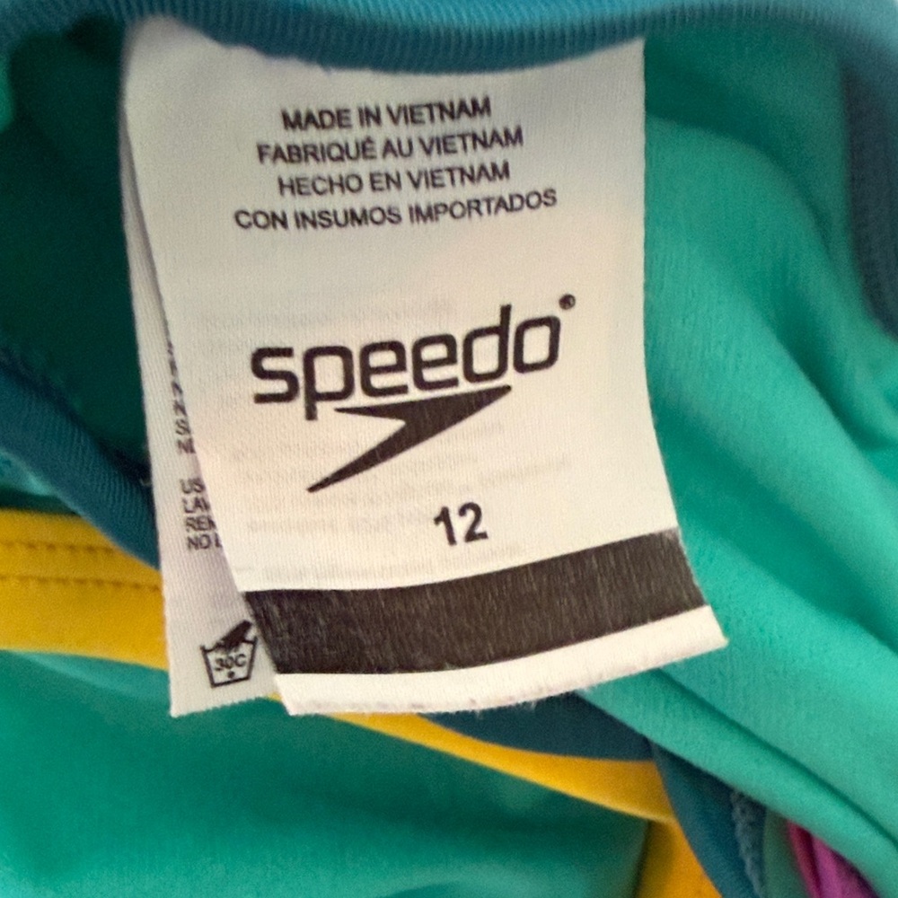 Speedo One-Piece - Picture 3 of 4